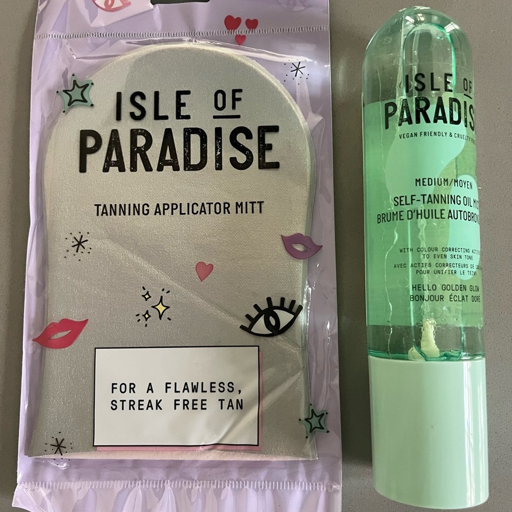 Isle of Paradise Green Tanning Mitt and Oil Set